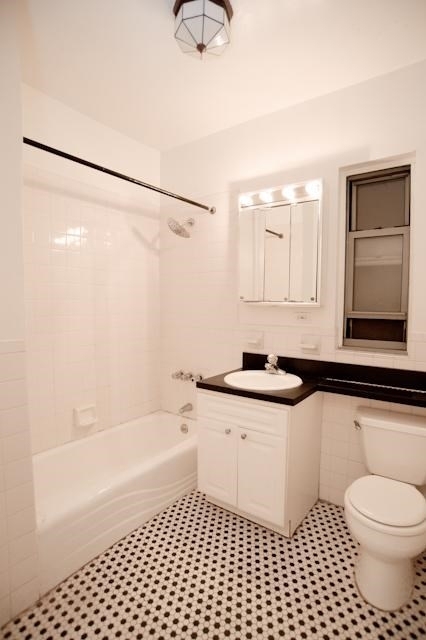 113 East 31st Street - Photo 3