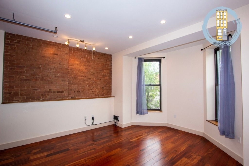 187 Lefferts Place - Photo 0