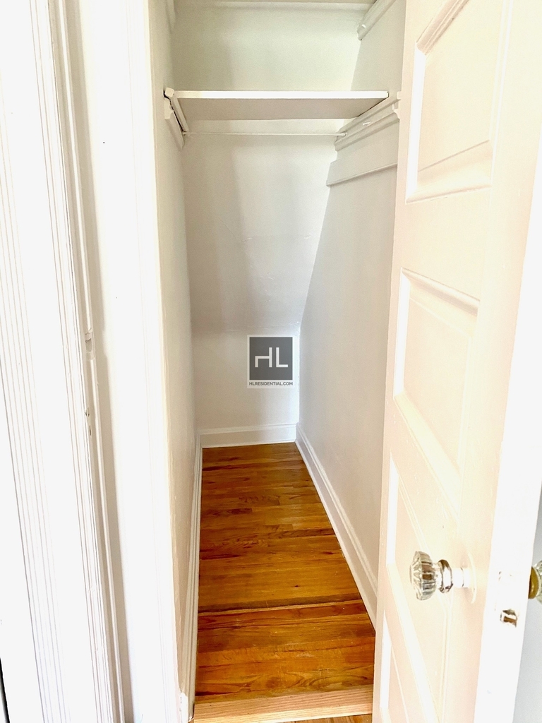 335 West 71st Street - Photo 3