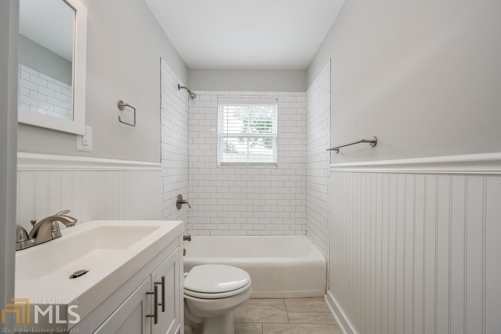 880 Saint Charles Ave Ne # 4 - Photo 6