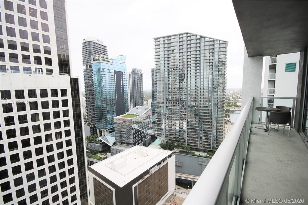 500 Brickell Ave - Photo 8