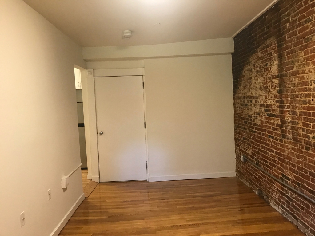 63 Hancock St. - Photo 10