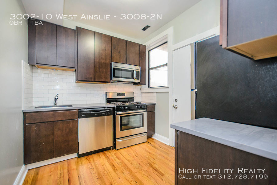 3002-10 West Ainslie - Photo 8