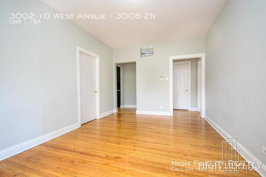 3002-10 West Ainslie - Photo 3