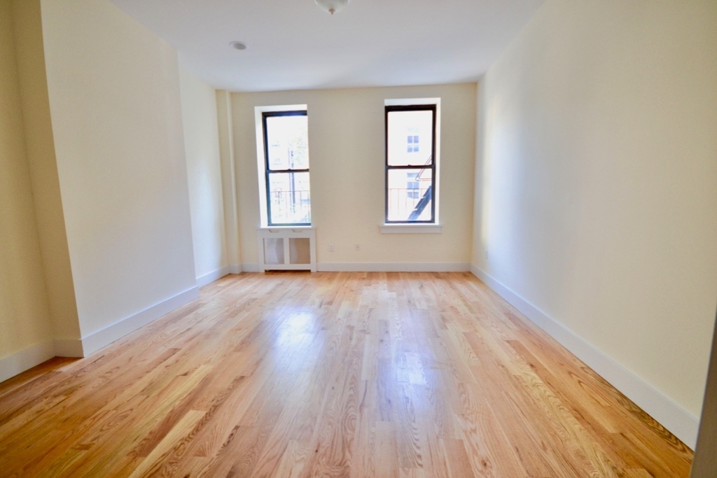 338 West 47th Street - Photo 2