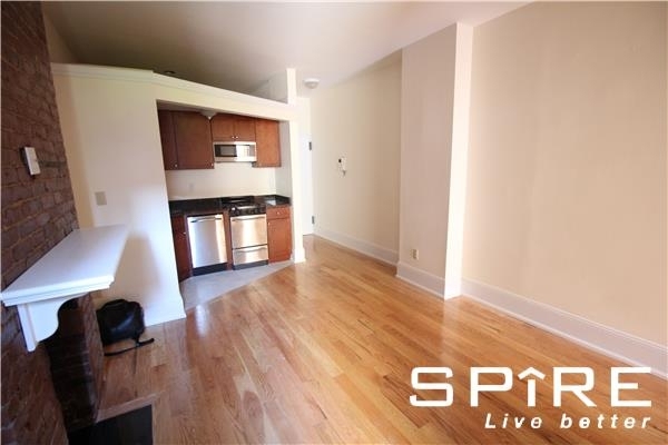 346 West 47th Street - Photo 3