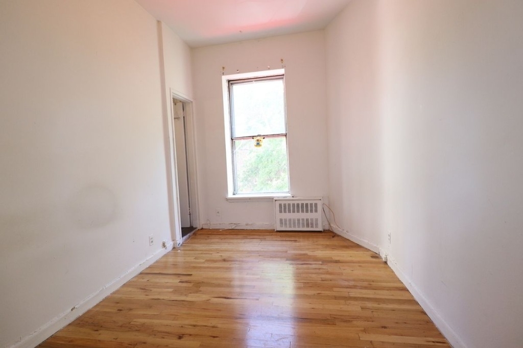 1670 York Avenue, New York - Photo 2