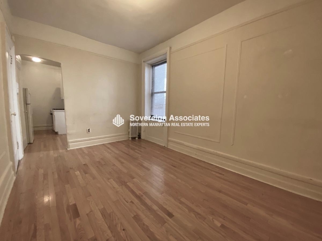 100 Cabrini Boulevard - Photo 1