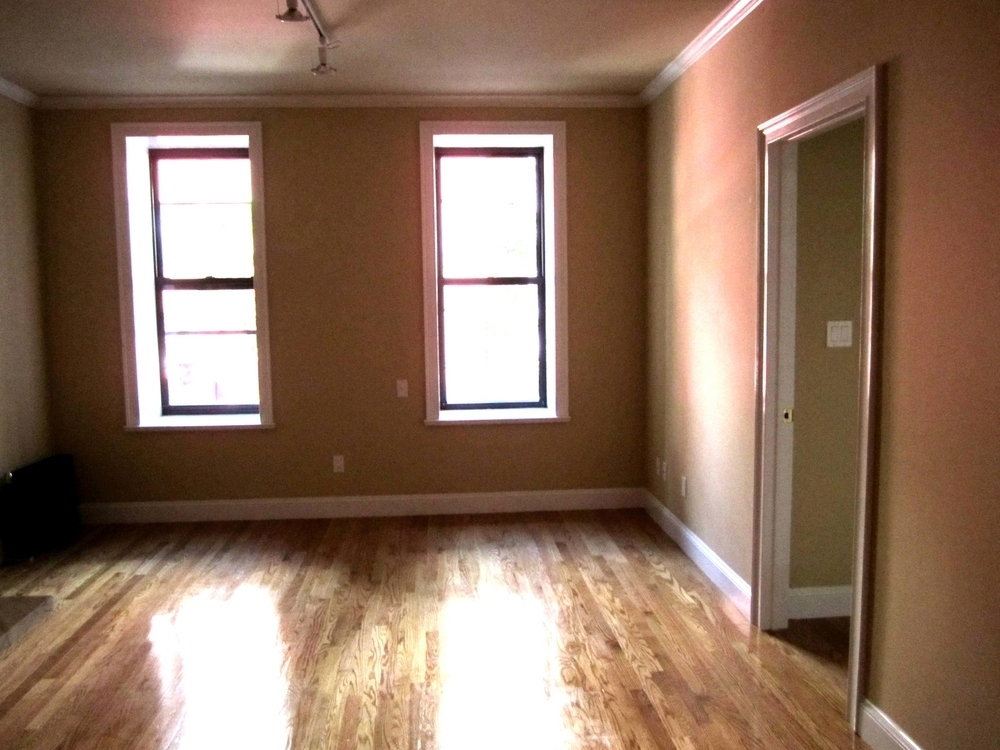 331 Lexington Ave  - Photo 1