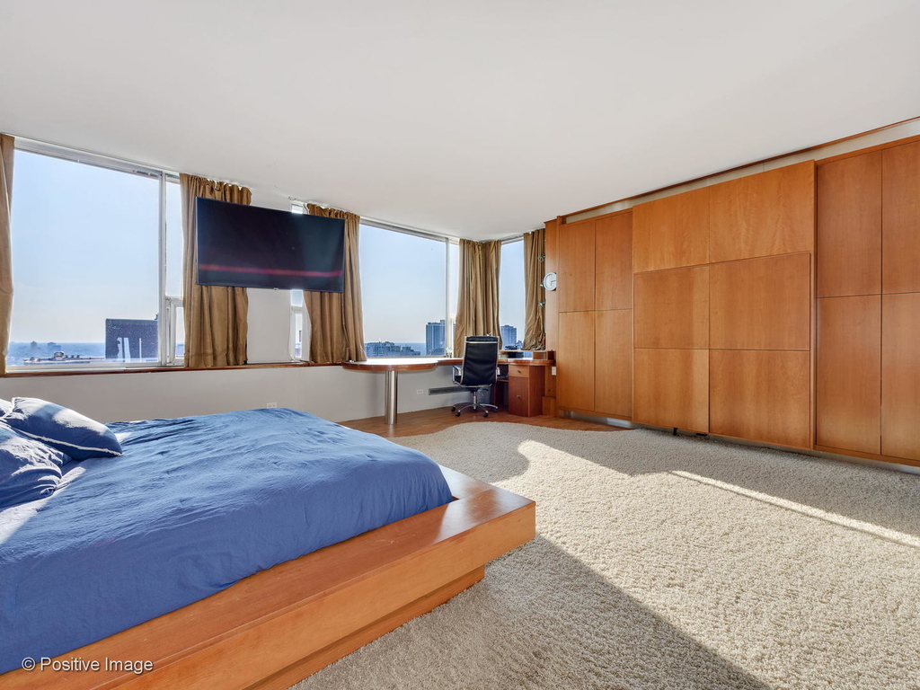 1300 North Lake Shore Drive - Photo 26