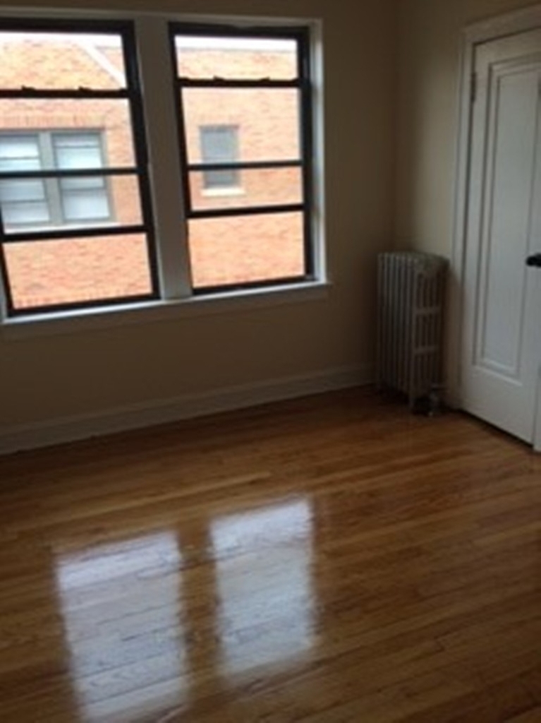 5250 S Drexel - Photo 3