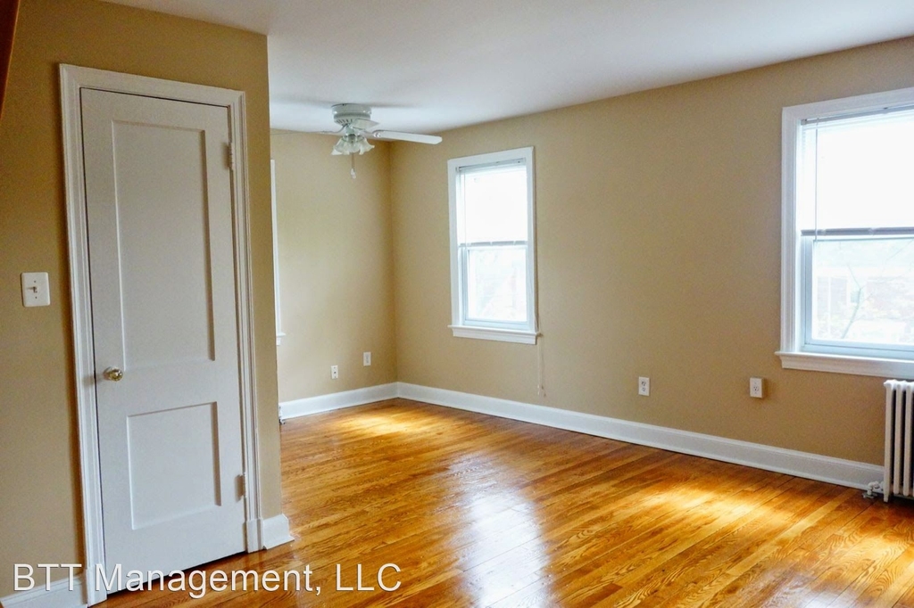 907 Wabash Ave - Photo 2