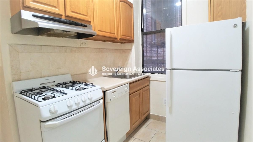 3133 Broadway - Photo 6