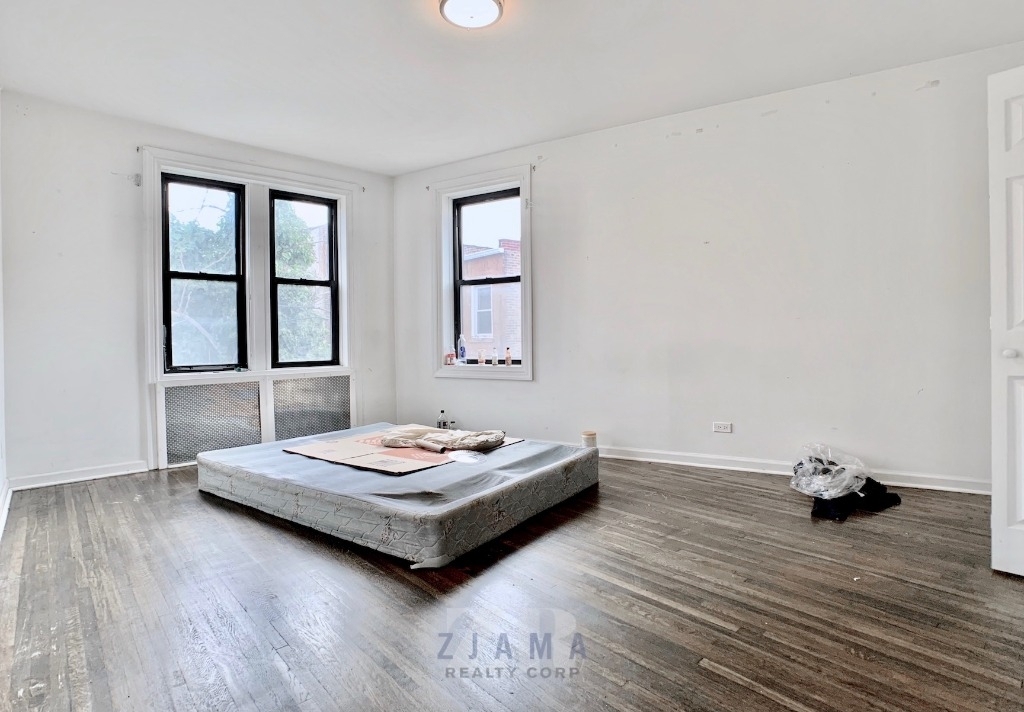 283 Albany Ave - Photo 7