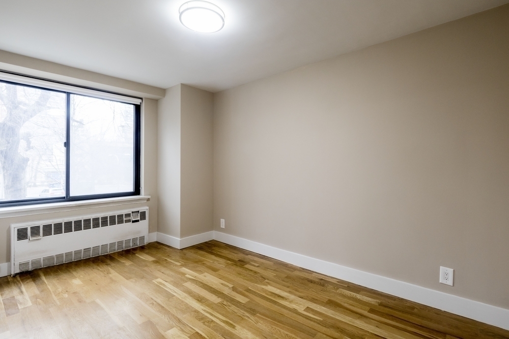West 97th and Columbus avenue! - Photo 2