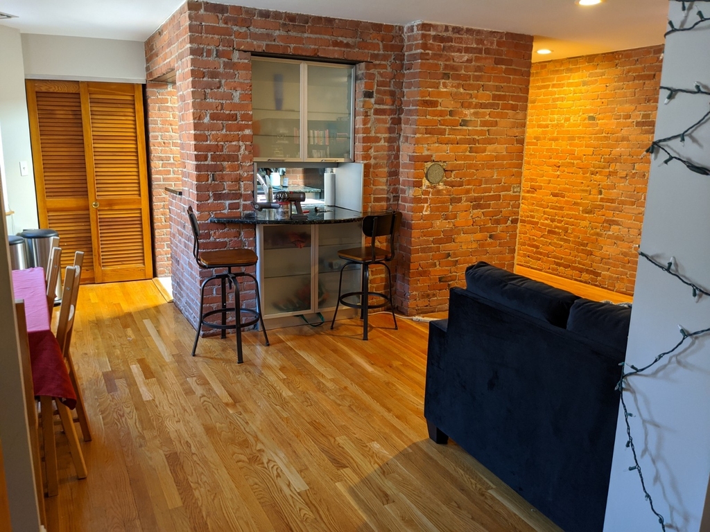 95 Gainsborough St. - Photo 5