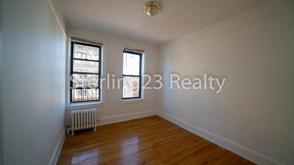 32-18 34th Street - Photo 3