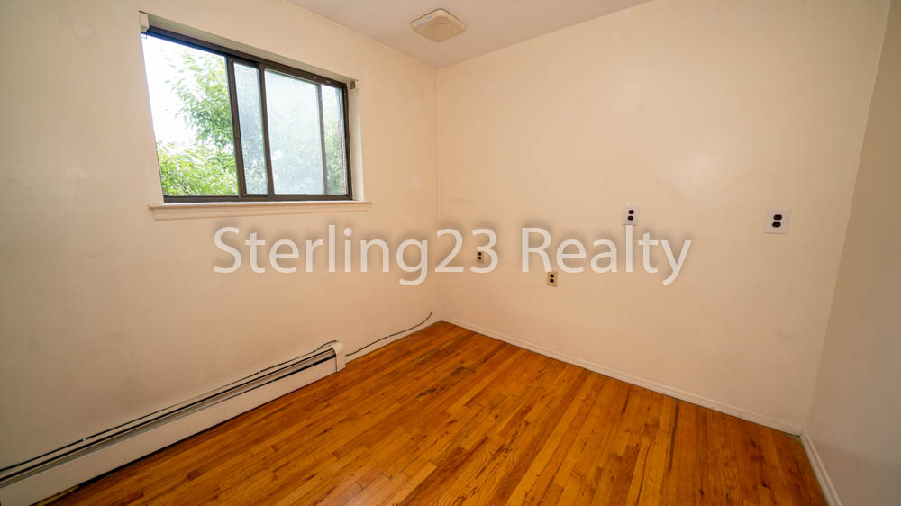 27-15 Newtown Avenue - Photo 5