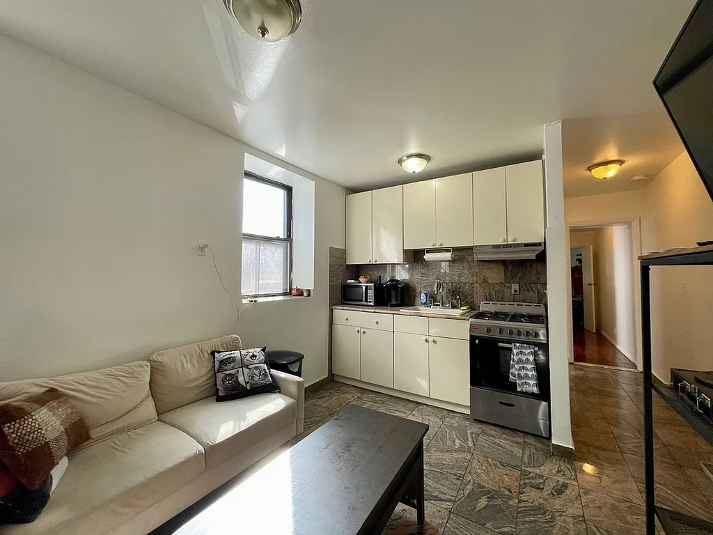 301 East 110th Street - Photo 2