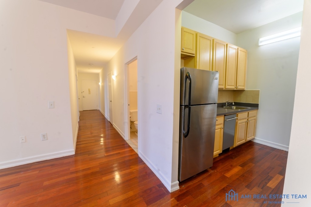 191 St Nicholas Avenue - Photo 4