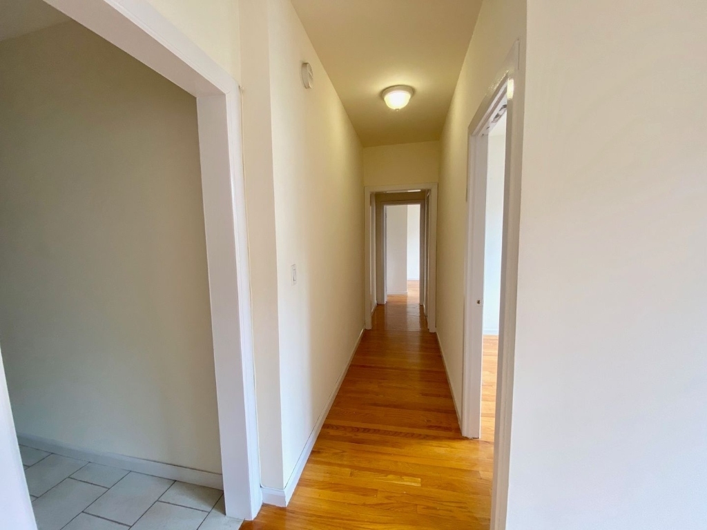 260 West 19 street - Photo 4