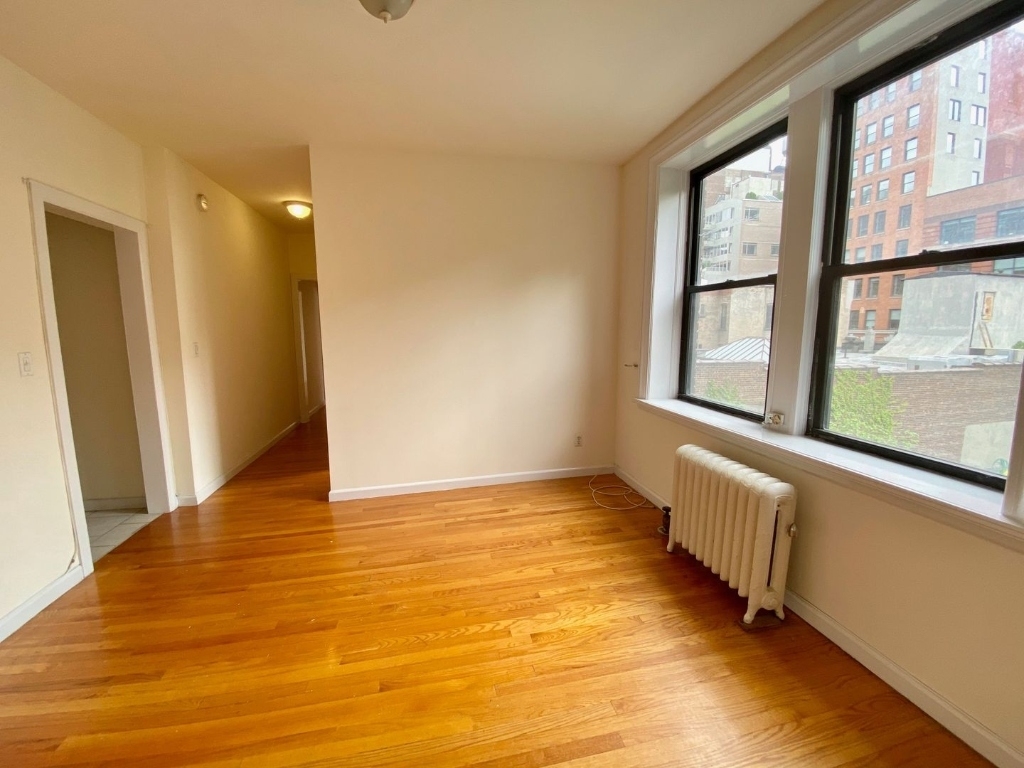 260 West 19 street - Photo 5