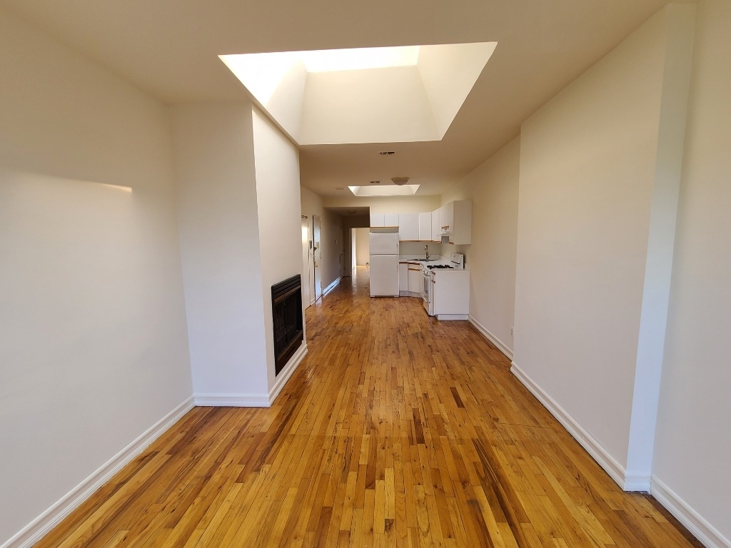 324 Bergen Street - Photo 1