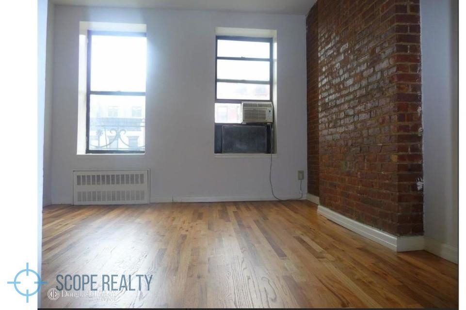 1614 Second Avenue - Photo 2