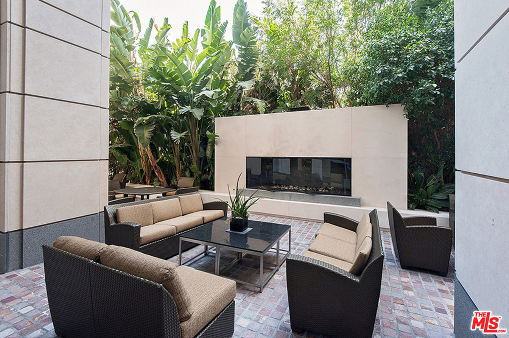 10776 Wilshire - Photo 36