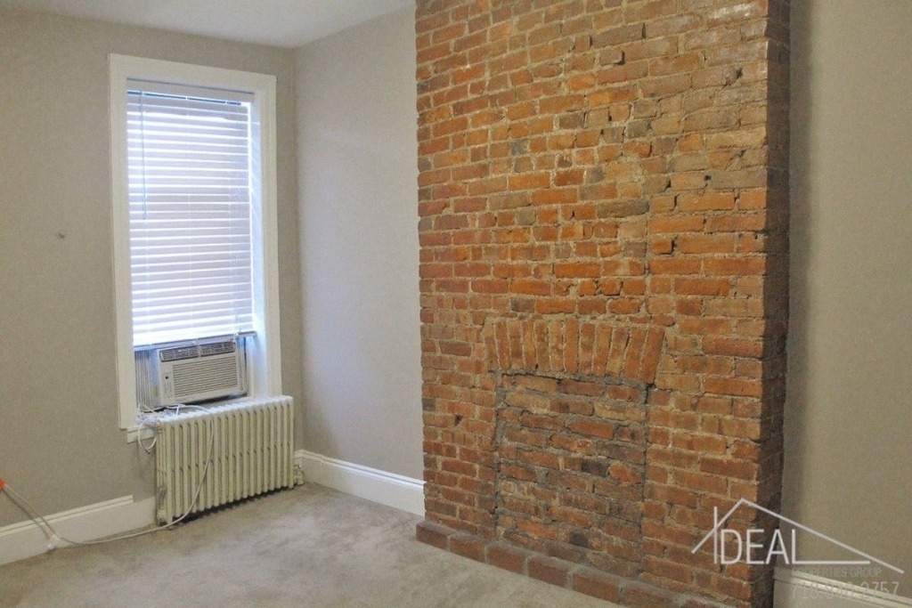 484 10th Street - Photo 2