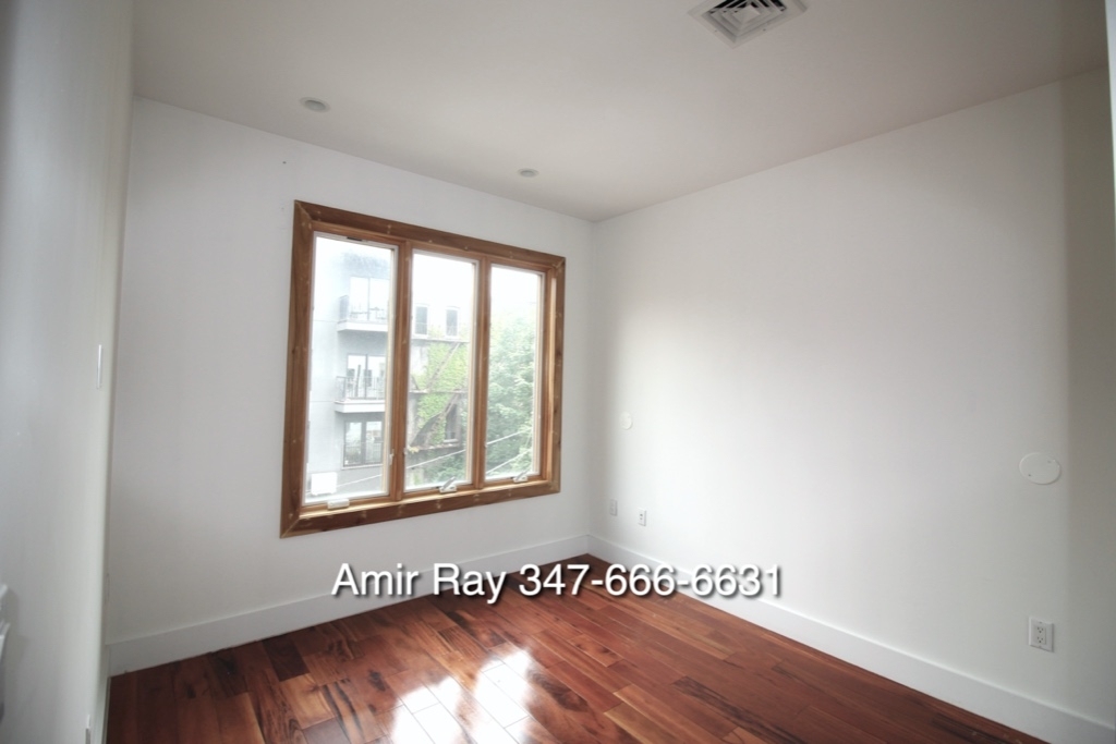 327 Herkimer Pl - Photo 0