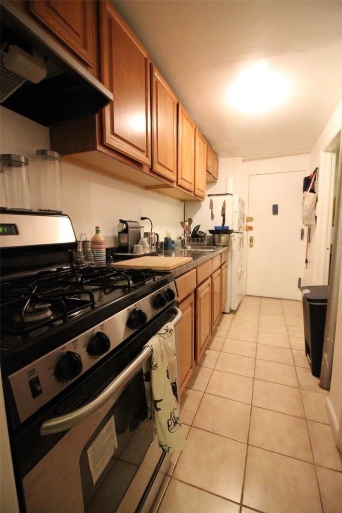 116 East 117th Street - Photo 7