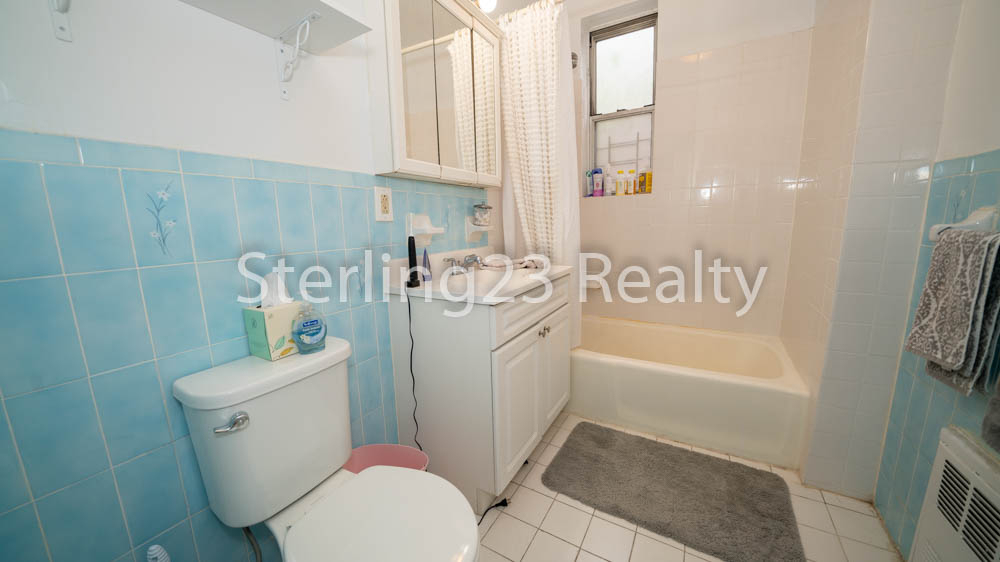 26-01 24th ave Astoria NY - Photo 11