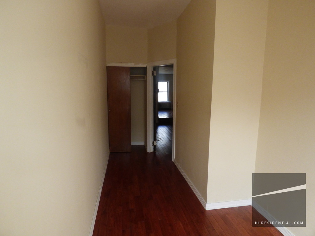 54 5 Avenue - Photo 4