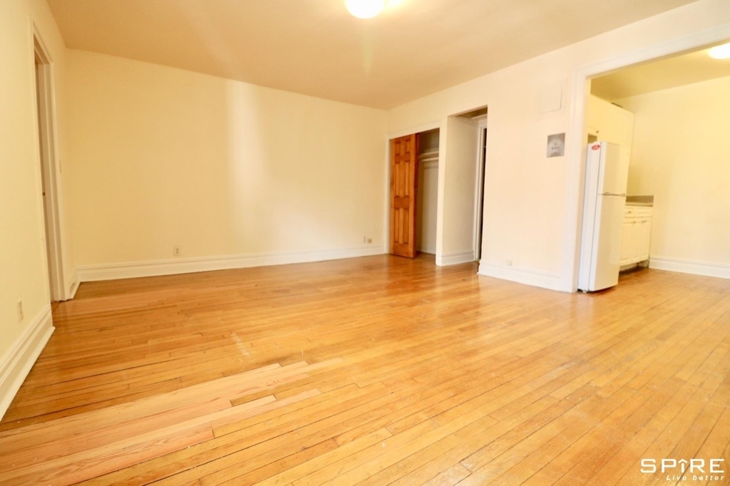 255 West 75th Street - Photo 2