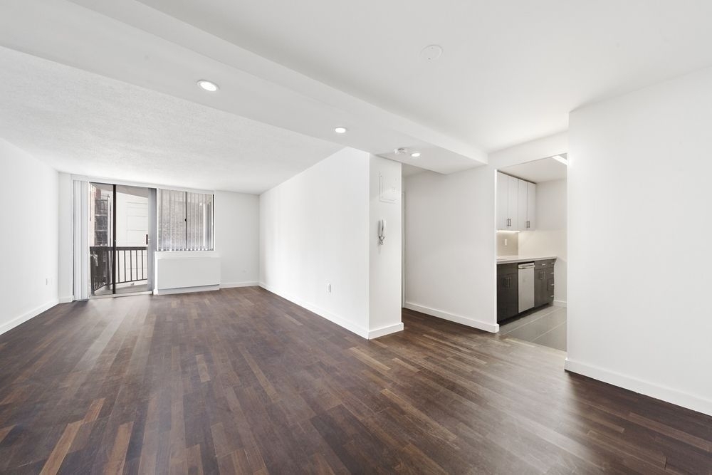 184 Lexington Ave - Photo 1