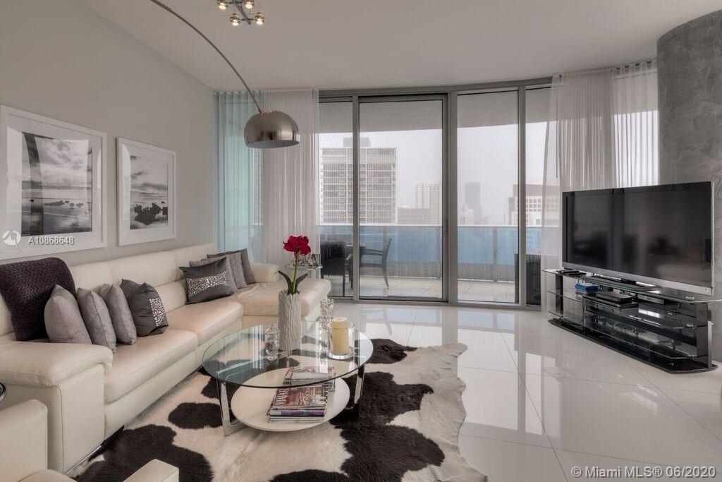 200 Biscayne Boulevard Way - Photo 3