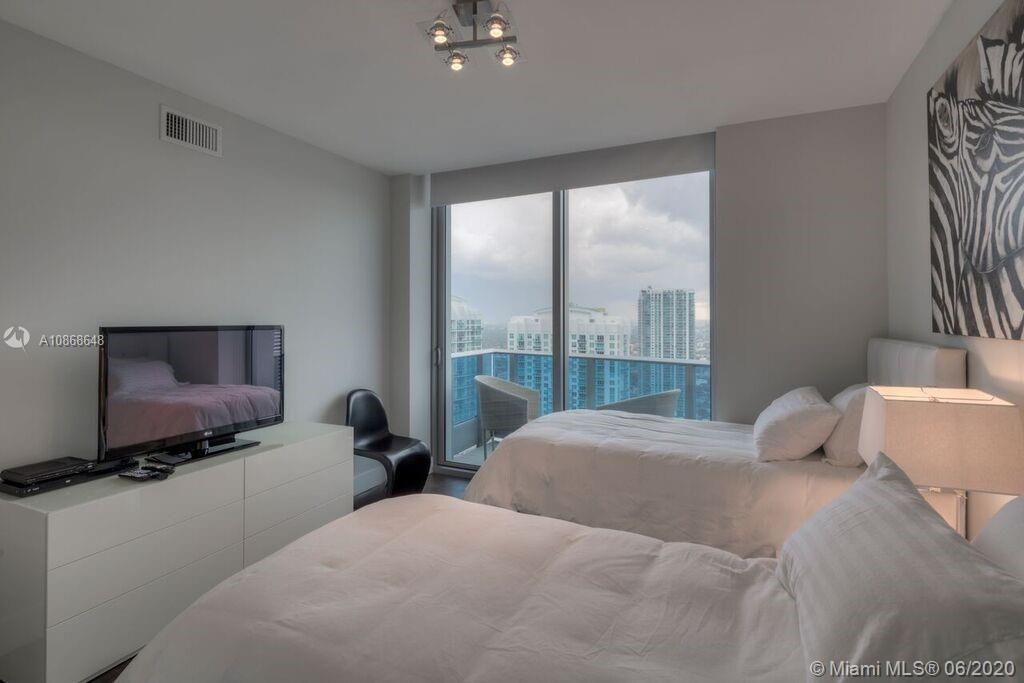 200 Biscayne Boulevard Way - Photo 14