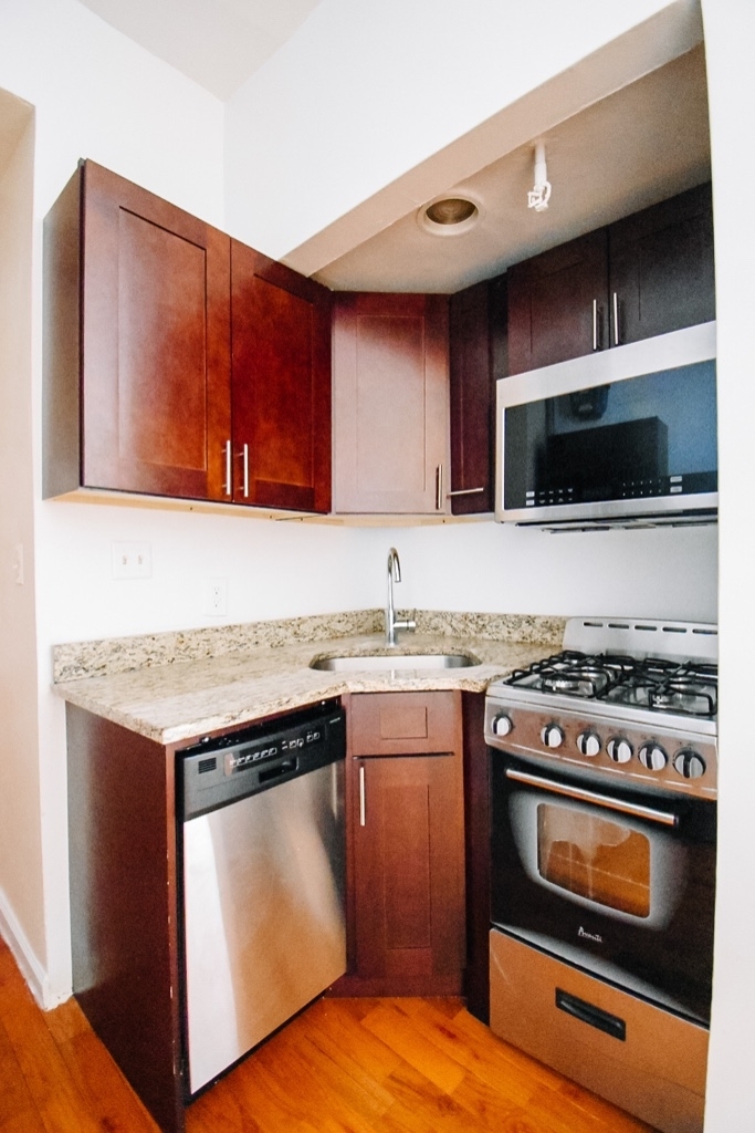 515 West 111th Street - Photo 6