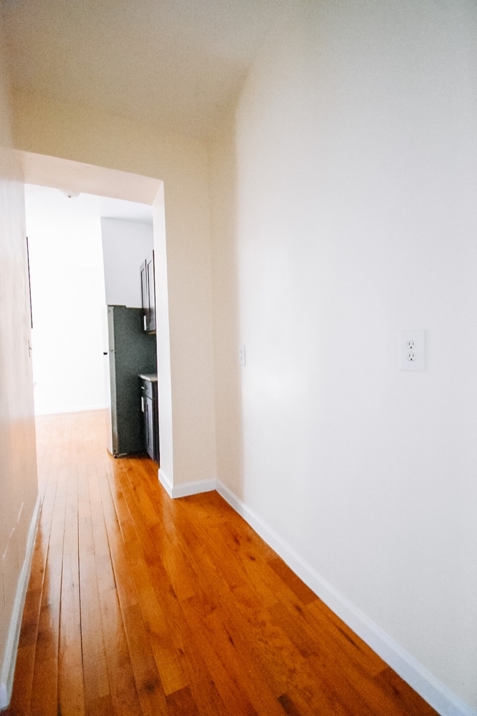 515 West 111th Street - Photo 4