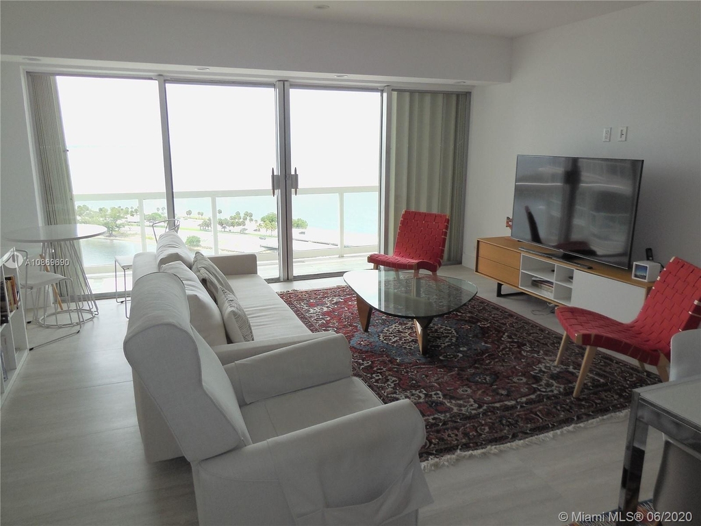 2451 Brickell Ave - Photo 0