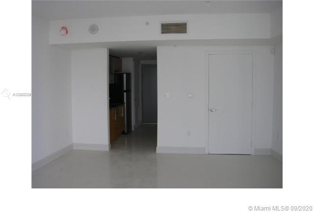 1750 N Bayshore Dr - Photo 3