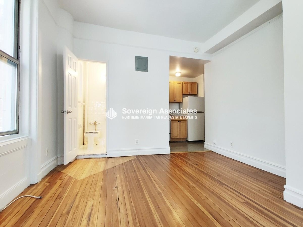 936 West End Avenue - Photo 1