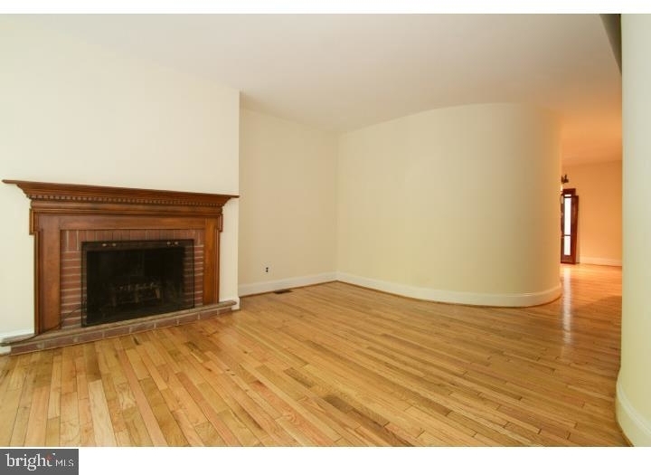 919 Spruce Street - Photo 1