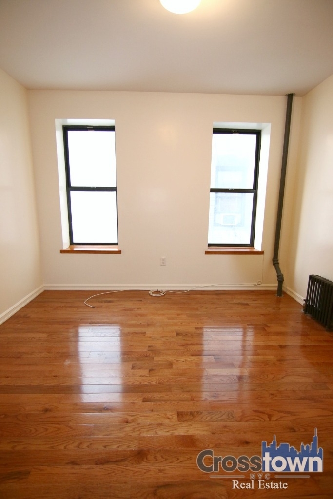 610 West 150th St - Photo 1