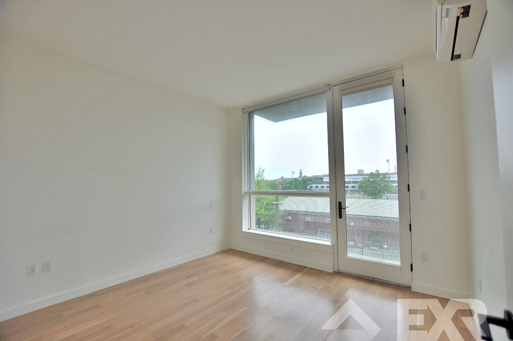 1326 Ocean Ave - Photo 4