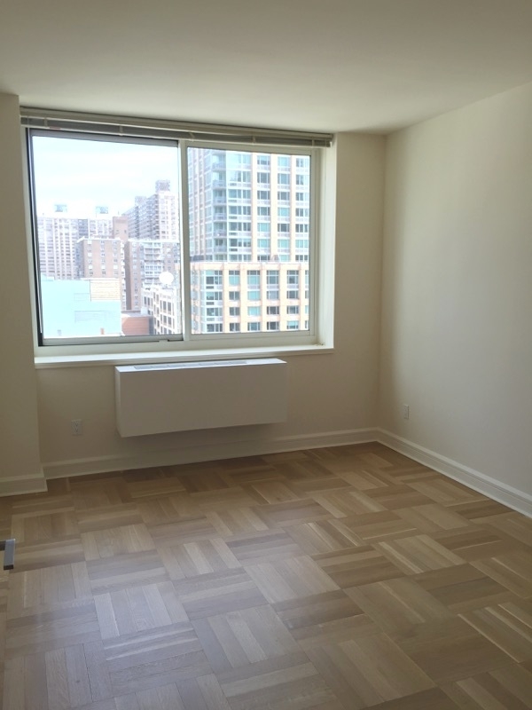 400 West 63rd Street - Photo 2