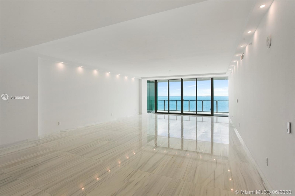 360 Ocean Dr - Photo 4