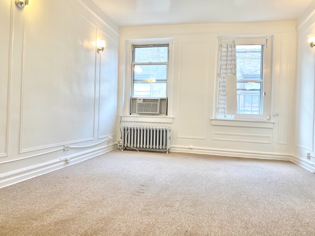 1414 Third Avenue - Photo 4