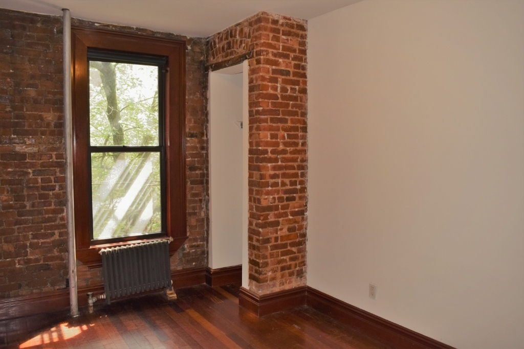 316 East 19th Street - Photo 2